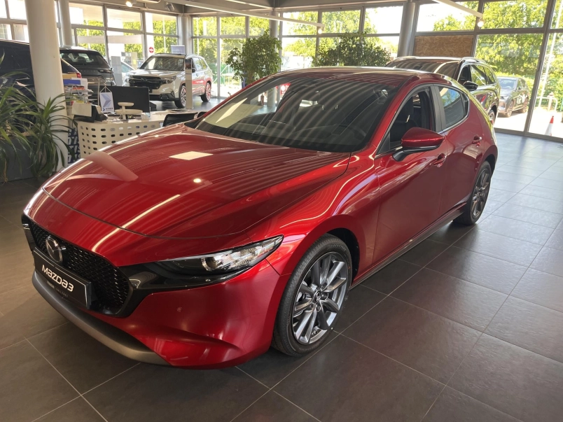 MAZDA 3