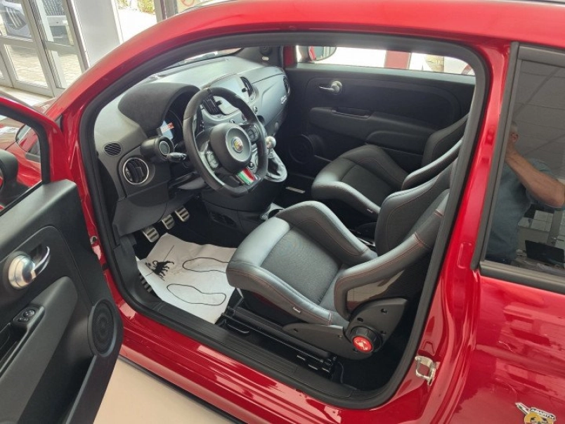 abarth-595-1-4-t-jet-180-competizione-144487_1264414_7