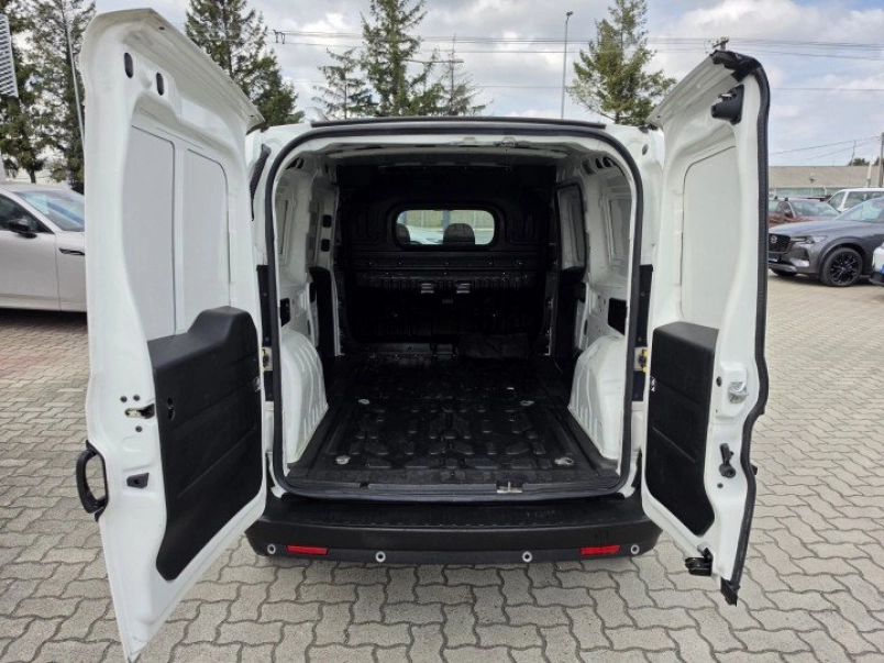 fiat-doblo-cargo-1-6-mjet-maxi-sx-startstop-ecojet-e6-magyarorszagi-1-tulaj-vegig-vezetett-szervizkonyv-3-szemelyes-101079_1449858_5