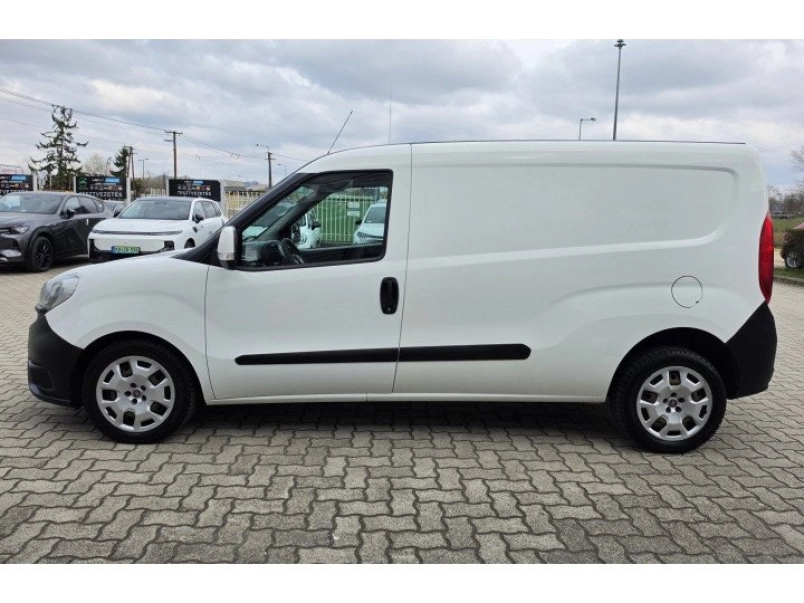 fiat-doblo-cargo-1-6-mjet-maxi-sx-startstop-ecojet-e6-magyarorszagi-1-tulaj-vegig-vezetett-szervizkonyv-3-szemelyes-774203_1449858_9