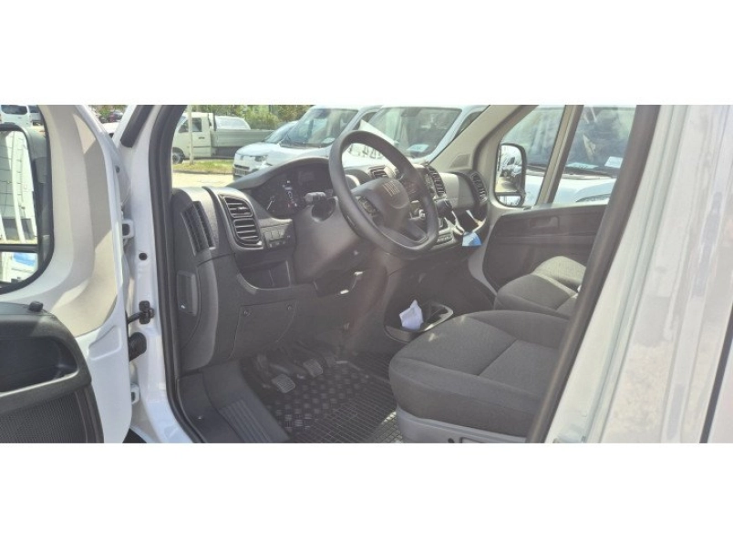 fiat-ducato-maxi-2-2-mjet-xlwb-3-5-t-6-szemelyes-keszletrol-azonnal-viheto-7-szemelyes-platos-3300-x-2100-mm-969347_1176187_4