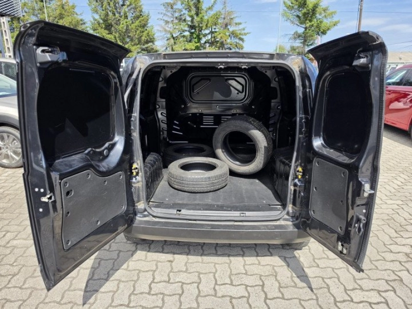 fiat-fiorino-1-4-8v-77-le-e6d-magyarorszagi-1-tulaj-68e-km-127748_1279779_5