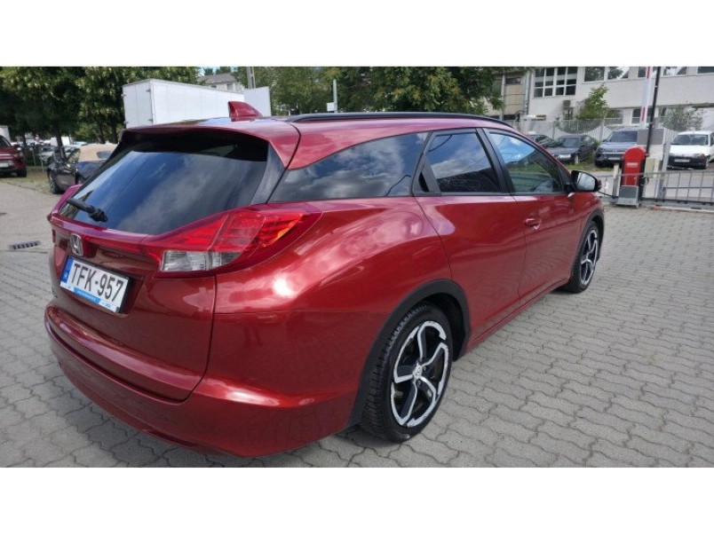 honda-civic-tourer-1-8-elegance-947825_1278908_6