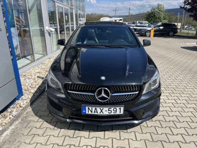 mercedes-benz-cla-180-amg-sport-m-o-i-vegig-vezetett-szervizkonyv-547840_1172619_3