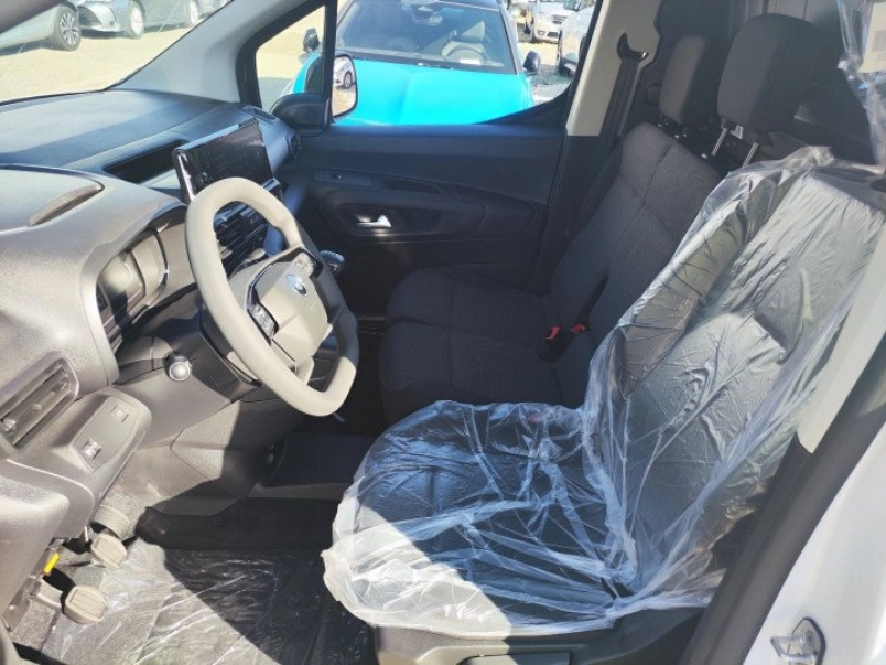 opel-combo-c-cargo-1-5-dth-l2h1-2-3t-3-szemelyes-keszletrol-rakterburkolat-apple-carplay-android-auto-391674_1136059_5