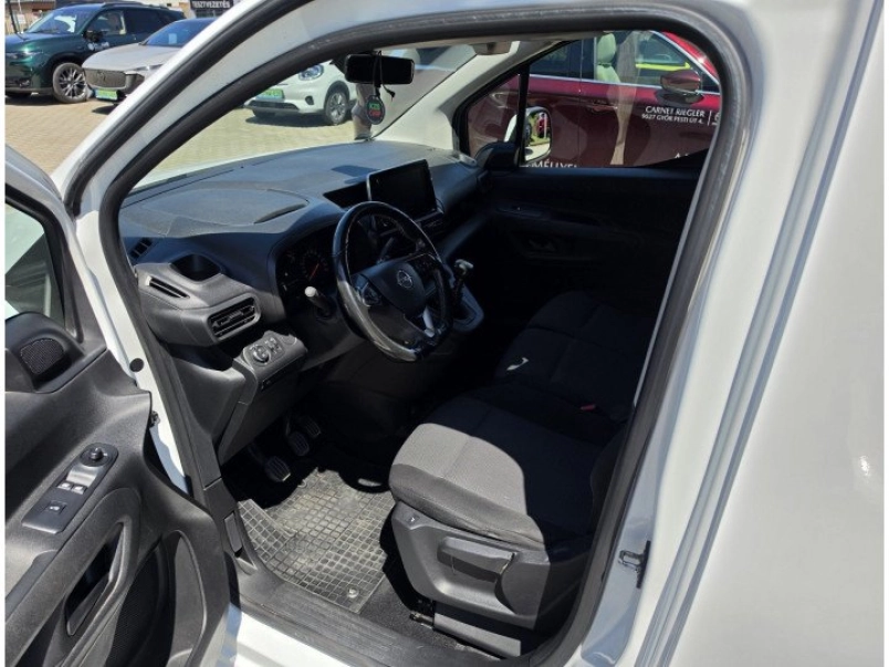 opel-combo-c-cargo-1-5-dth-l2h1-2-4t-enjoy-startstop-3-szemelyes-magyarorszagi-1-tulaj-digitklima-vonohorog-209672_1316464_6