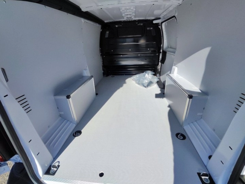 opel-vivaro-2-0-d-cargo-l-megnovelt-tolatokamera-teljes-rakterburkolat-android-auto-apple-carplay-164561_1146817_9