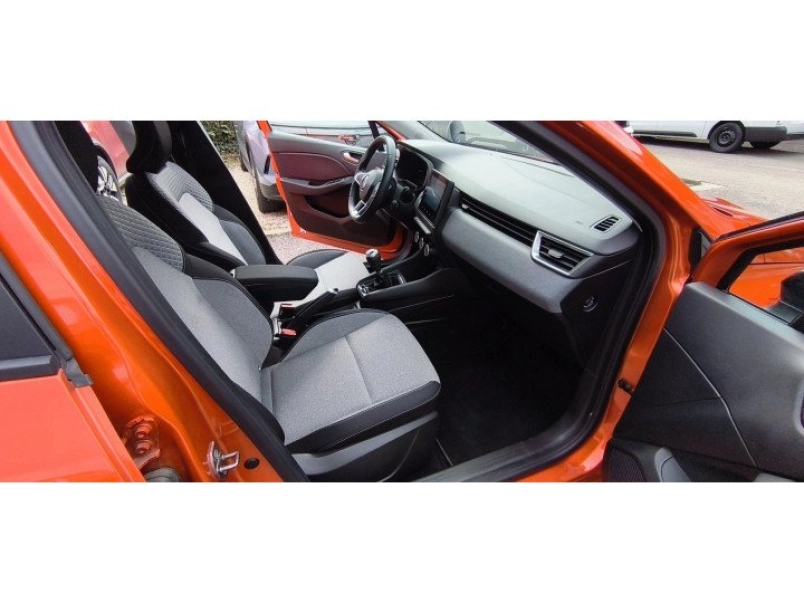 renault-clio-1-0-tce-evolution-mo-i-22e-km-gyari-garancia-ulesfutes-tolatoradar-es-kamera-teli-nyari-gumi-149415_1339570_7