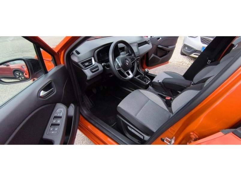 renault-clio-1-0-tce-evolution-mo-i-22e-km-gyari-garancia-ulesfutes-tolatoradar-es-kamera-teli-nyari-gumi-177818_1339570_6