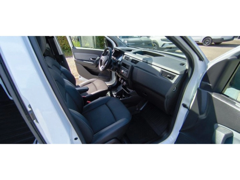 renault-express-1-5-blue-dci-extra-mo-i-86e-km-vez-sz-konyv-vonohorog-tolatoradar-kavosz-max-plusz-kamat-fix-3-ev-665352_1177888_8