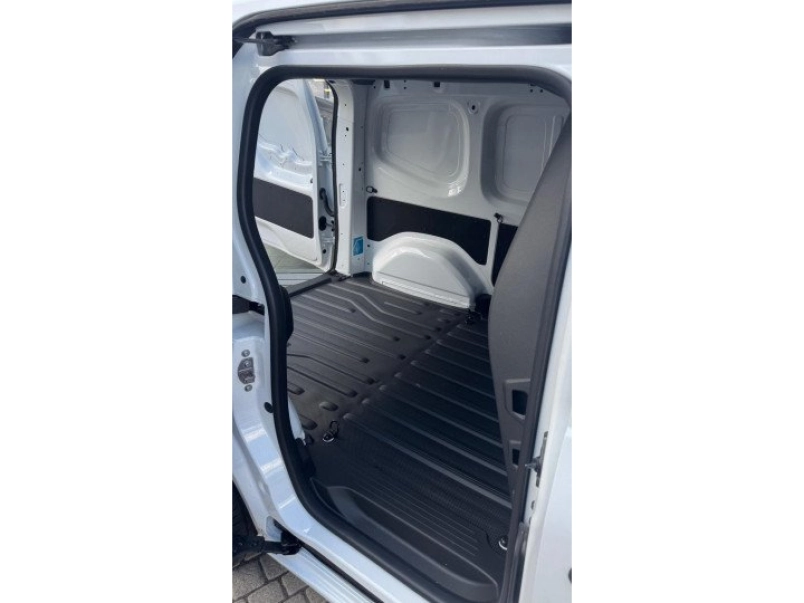 renault-kangoo-van-1-5-blue-dci-l1-advance-3-szemelyes-rendelheto-a-kep-csak-illusztracio-432546_1252618_8