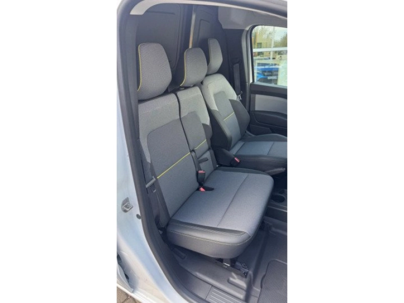 renault-kangoo-van-1-5-blue-dci-l1-advance-3-szemelyes-rendelheto-a-kep-csak-illusztracio-737795_1252618_7