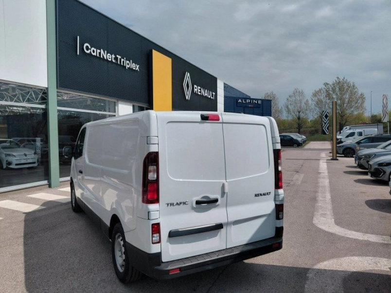 renault-trafic-2-0-blue-dci-130-l1h1-p2-extra-977834_1163811_4