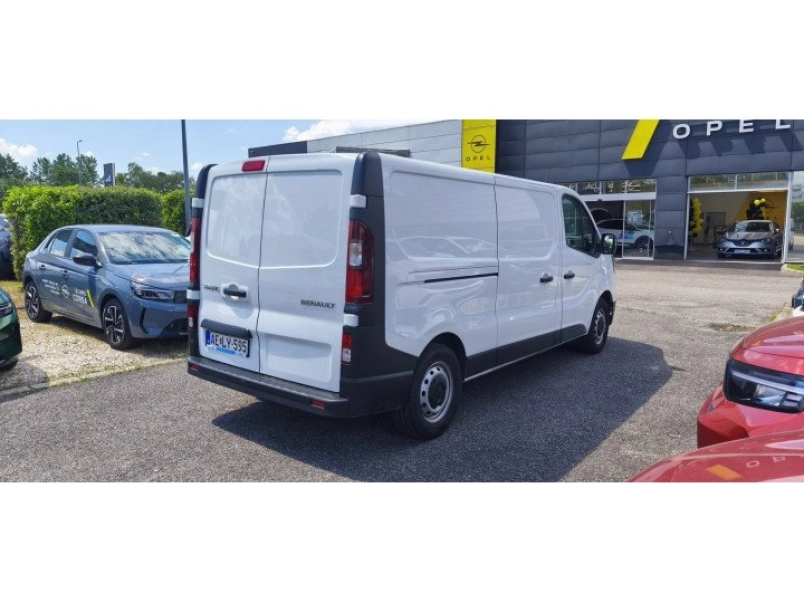 renault-trafic-2-0-blue-dci-150-l2h1-p3-extra-mo-i-74e-km-vez-sz-konyv-gyari-garancia-tolatoradar-kavosz-max-plusz-kamat-fix-3-ev-103443_1229940_3