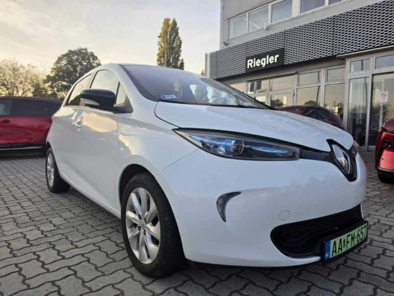 RENAULT ZOE