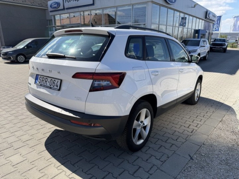 skoda-karoq-1-5-tsi-act-style-dsg-afas-m-o-i-vezetett-sz-konyv-436584_1174078_5