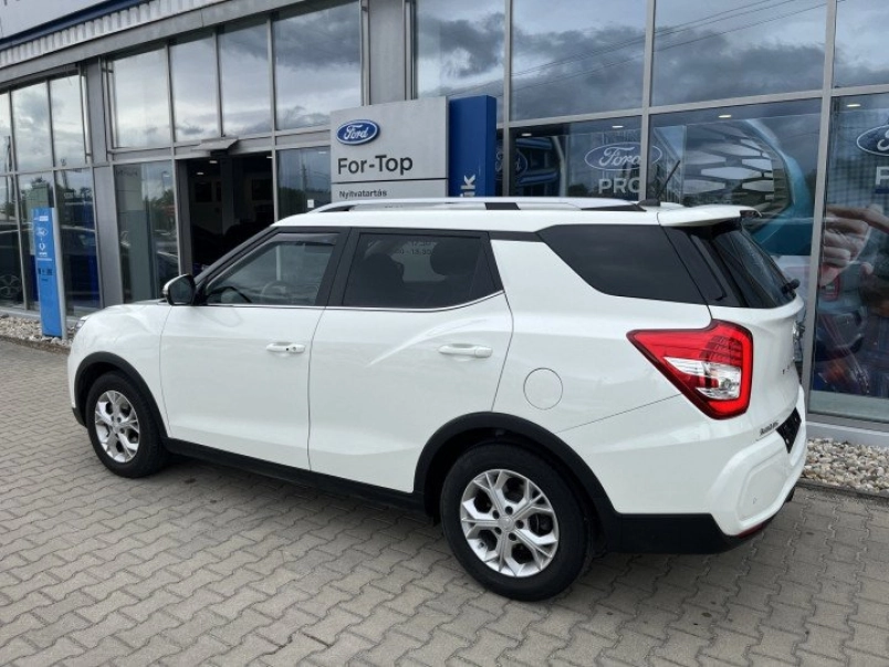 ssangyong-tivoli-grand-1-5-gdi-t-style-automata-m-o-i-2032-ig-garancialis-vegig-vezetett-szervizkonyv-434142_1264409_4