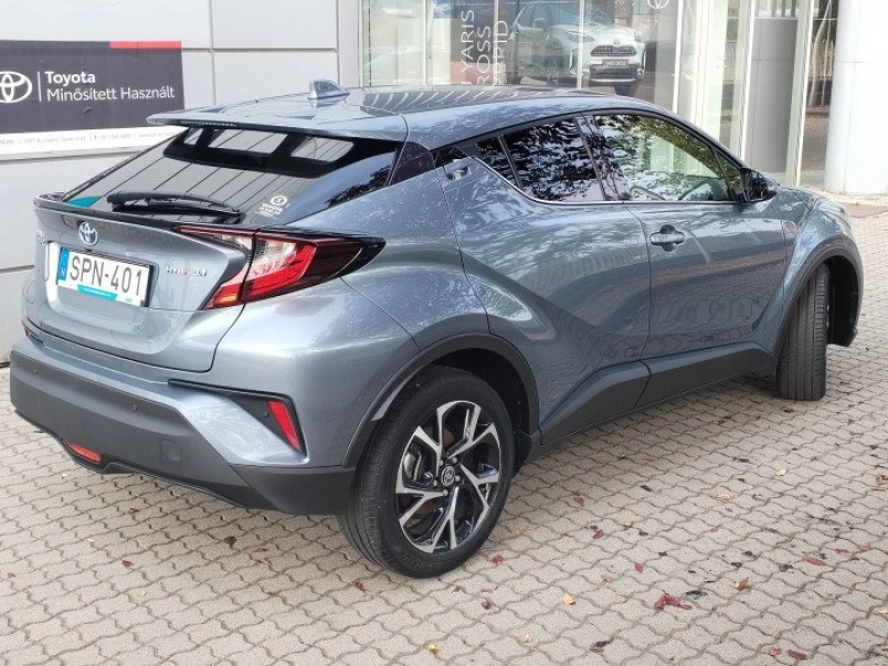 toyota-c-hr-1-8-hybrid-style-e-cvt-167035_1394860_2