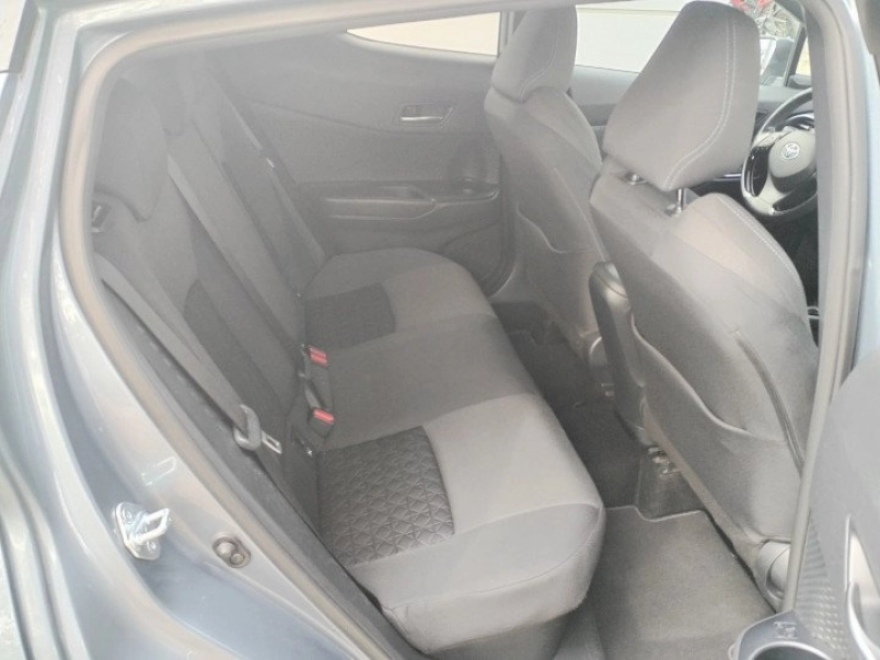 toyota-c-hr-1-8-hybrid-style-e-cvt-397418_1394860_9
