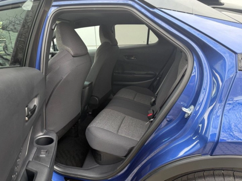 toyota-c-hr-1-8-hybrid-style-e-cvt-keszletrol-azonnal-elviheto-535536_1174084_7