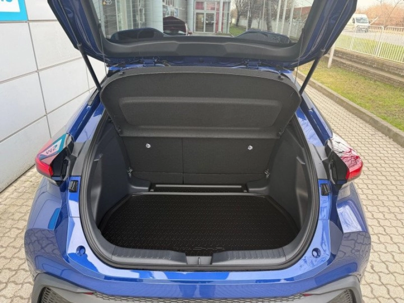 toyota-c-hr-1-8-hybrid-style-e-cvt-keszletrol-azonnal-elviheto-555266_1174084_8