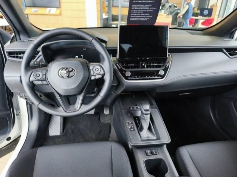 toyota-corolla-cross-1-8-hybrid-comfort-business-e-cvt-keszletrol-113618_1392209_8