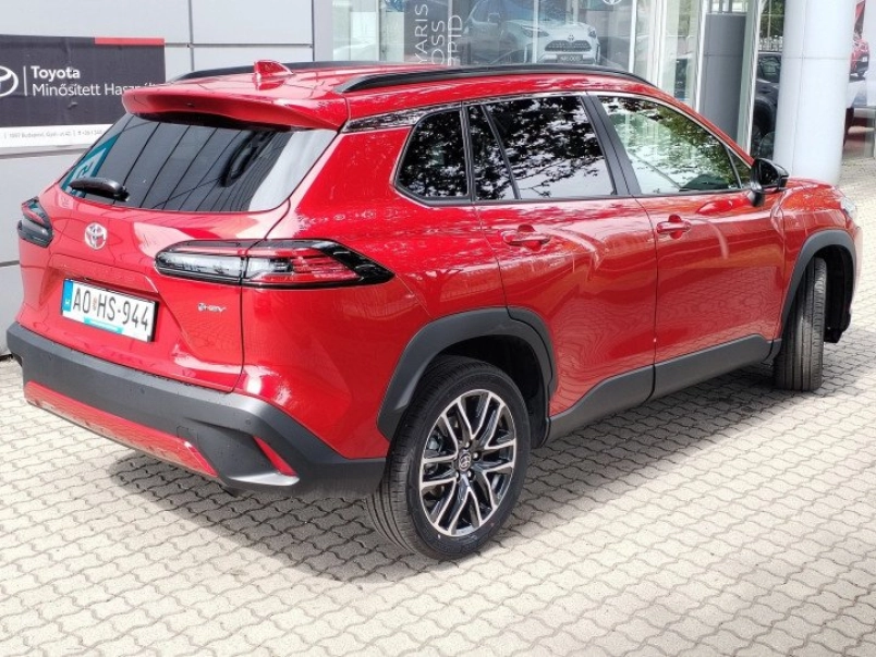 toyota-corolla-cross-1-8-hybrid-style-e-cvt-plusz-teli-kerekgarnitura-177844_1174080_2
