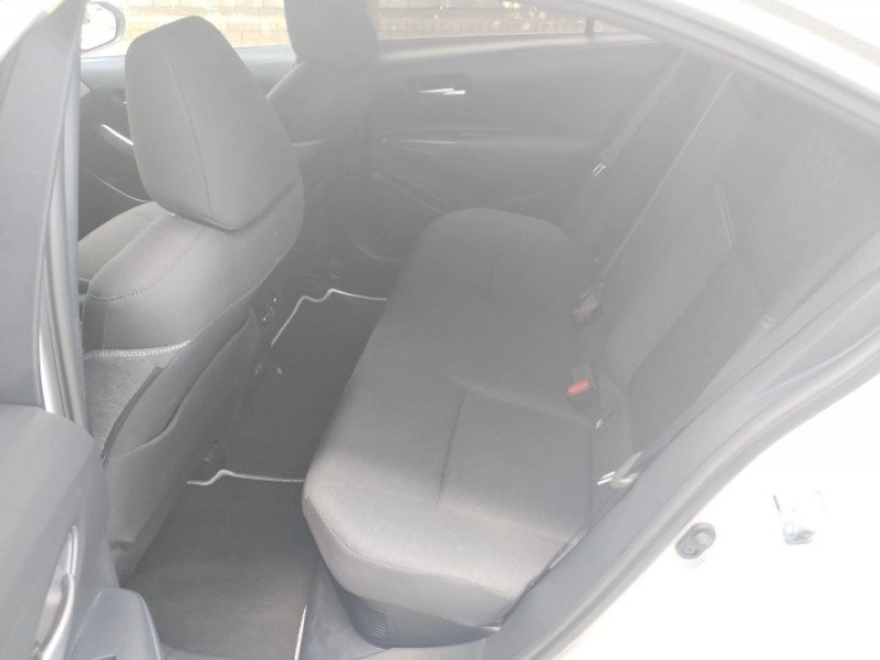 toyota-corolla-sedan-1-8-hybrid-style-e-cvt-221524_1270157_8
