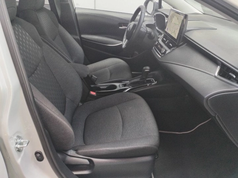 toyota-corolla-sedan-1-8-hybrid-style-e-cvt-880542_1270157_10