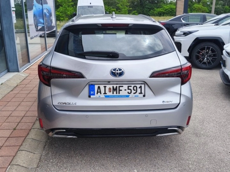 toyota-corolla-touring-sports-1-8-hybrid-comfort-tech-e-cvt-218197_1264415_9