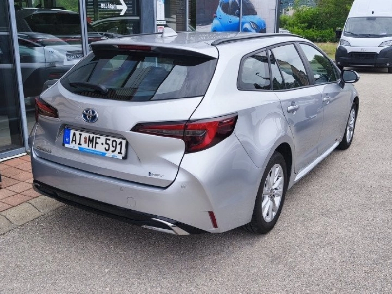 toyota-corolla-touring-sports-1-8-hybrid-comfort-tech-e-cvt-976579_1264415_5