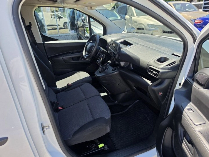 toyota-proace-city-1-5-d-active-smart-cargo-l2h1-magyarorszagi-1-tulaj-garancialis-506179_1300499_11