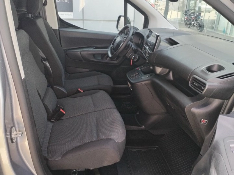 toyota-proace-city-ev-active-smart-cargo-multimedia-l2h1-automata-425677_1201387_10