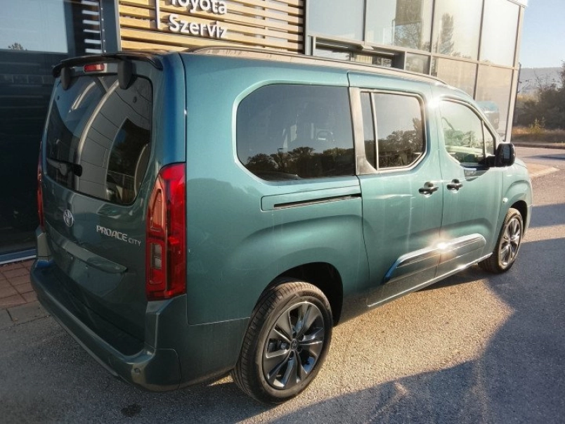 toyota-proace-city-verso-1-5d-family-l2h1-7-szemely-164121_1502419_5