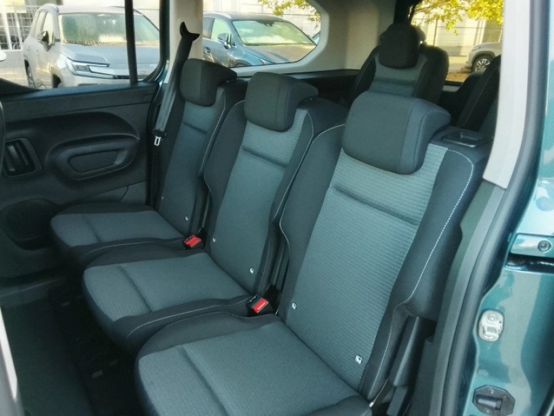 toyota-proace-city-verso-1-5d-family-l2h1-7-szemely-411887_1502419_9