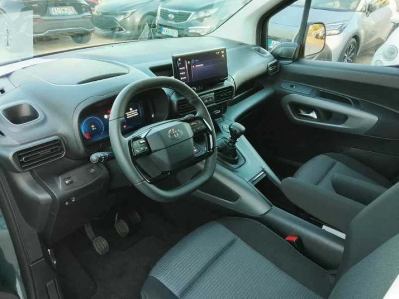 toyota-proace-city-verso-1-5d-family-l2h1-7-szemely-700342_1502419_10