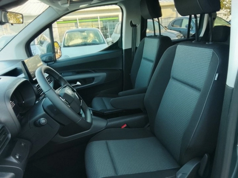 toyota-proace-city-verso-1-5d-family-l2h1-7-szemely-831923_1502419_11
