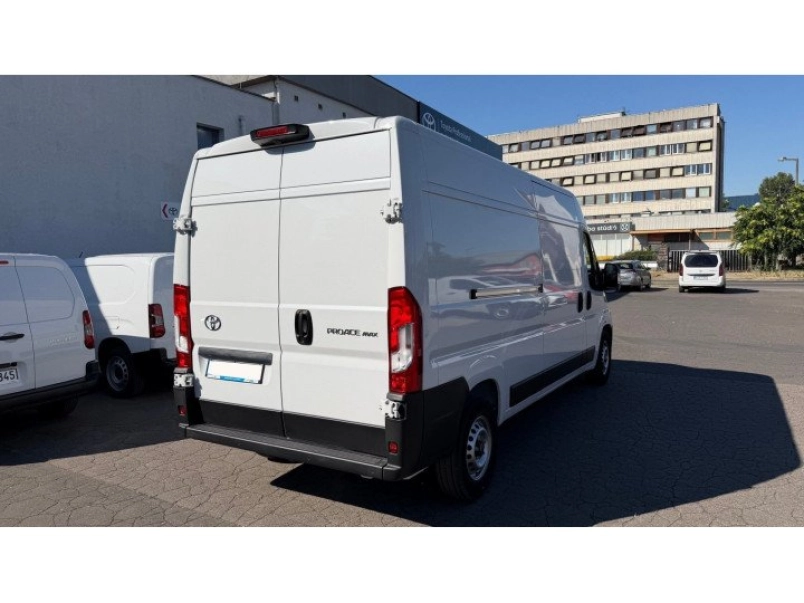 toyota-proace-max-2-2-d-4d-l3h2-3-5-t-active-multimedia-tobbfele-meretben-is-elerheto-202555_1316470_3
