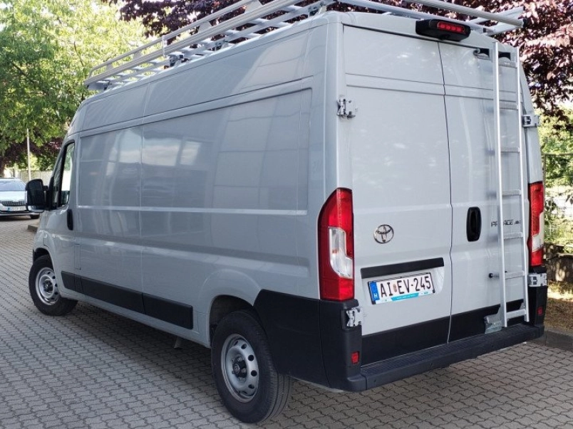 toyota-proace-max-2-2-d-4d-l3h2-3-5-t-executive-at8-102113_1208749_4