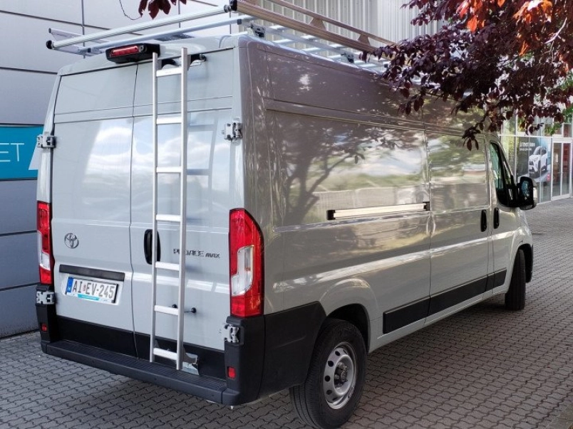 toyota-proace-max-2-2-d-4d-l3h2-3-5-t-executive-at8-108464_1208749_2