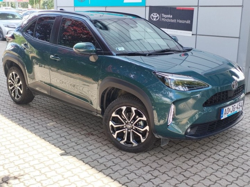 TOYOTA YARIS CROSS