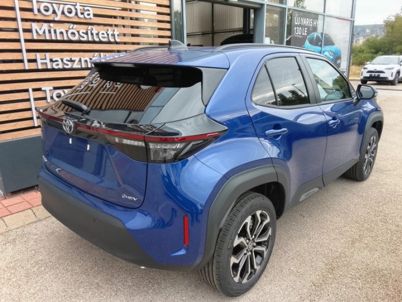 toyota-yaris-cross-1-5-hybrid-style-e-cvt-keszletrol-130le-149539_1392212_6