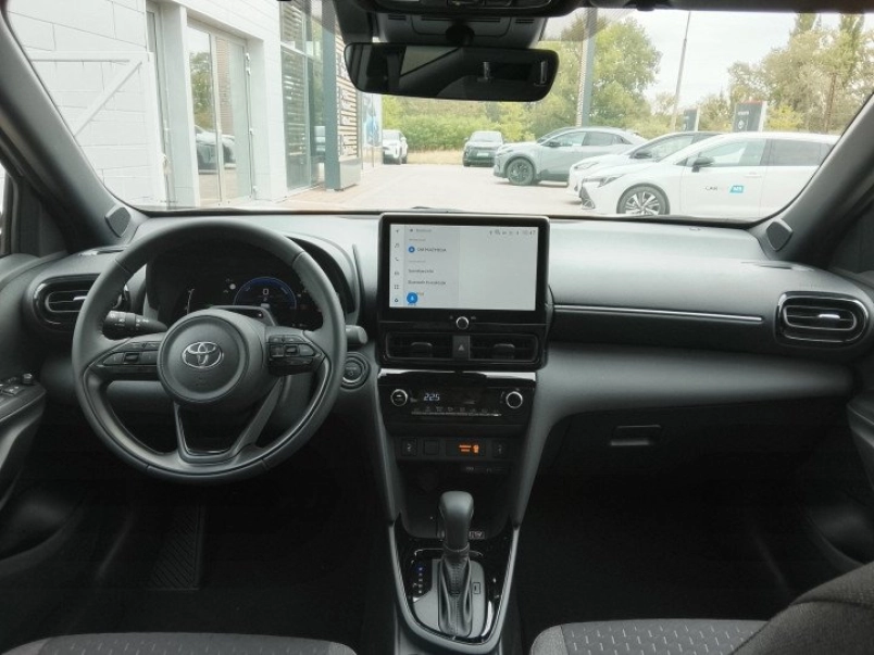toyota-yaris-cross-1-5-hybrid-style-e-cvt-keszletrol-130le-154528_1392210_10