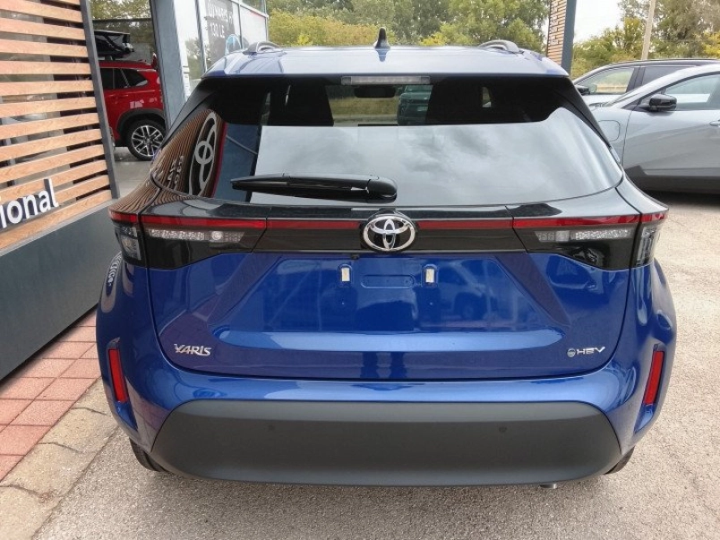 toyota-yaris-cross-1-5-hybrid-style-e-cvt-keszletrol-130le-505356_1392212_3