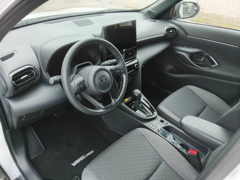 toyota-yaris-cross-1-5-hybrid-style-e-cvt-keszletrol-130le-600882_1392210_7