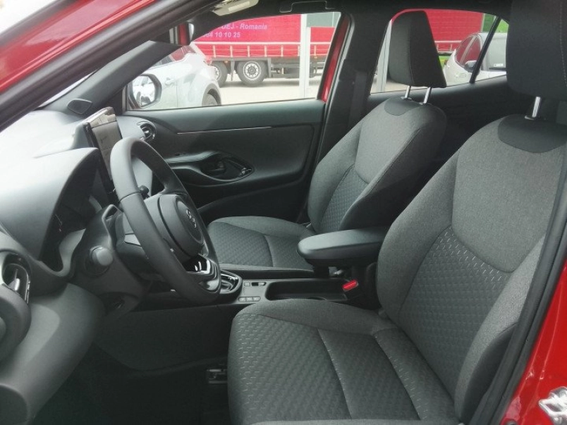 toyota-yaris-cross-1-5-hybrid-style-e-cvt-keszletrol-130le-833702_1392211_8