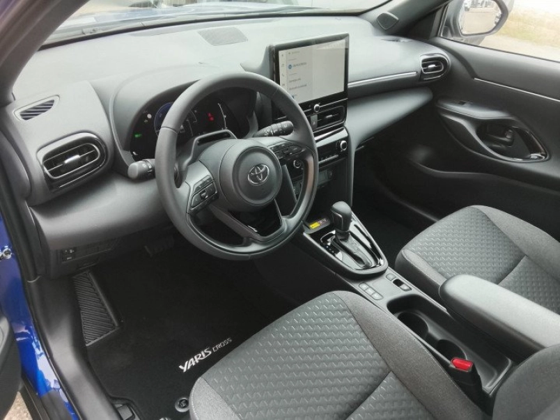toyota-yaris-cross-1-5-hybrid-style-e-cvt-keszletrol-130le-889109_1392212_8