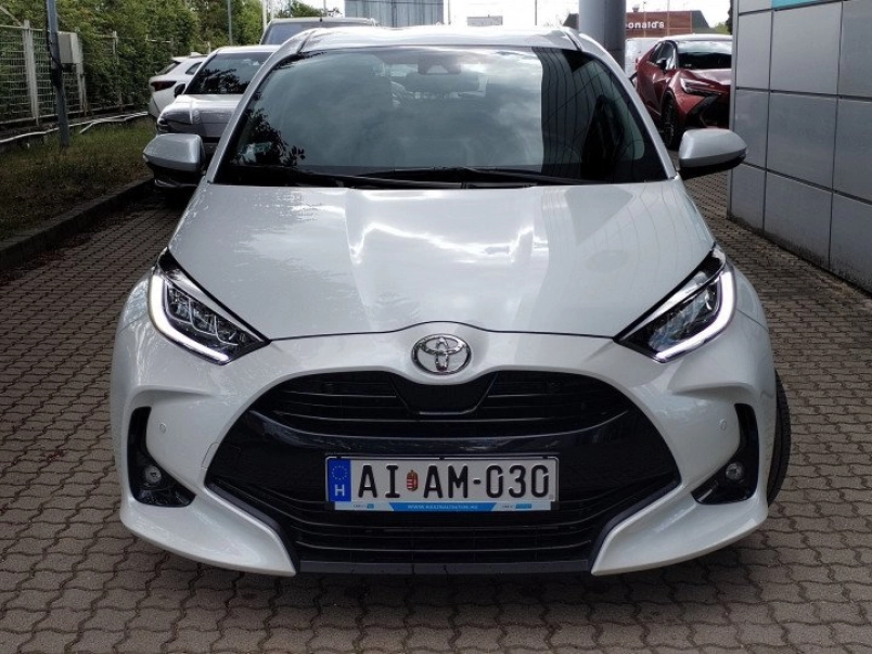 toyota-yaris-iv-1-5-vvt-i-style-2-ev-minositett-hasznaltauto-garancia-112272_1172620_6