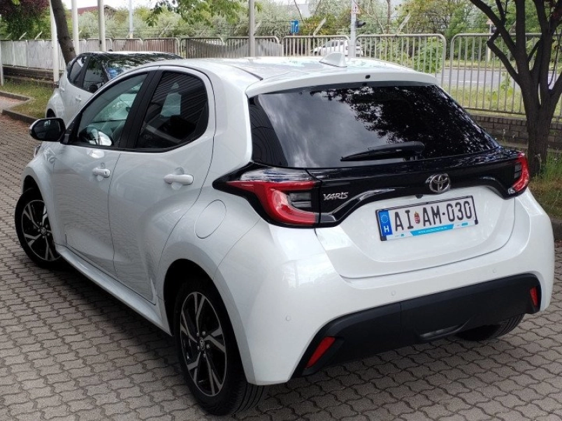 toyota-yaris-iv-1-5-vvt-i-style-2-ev-minositett-hasznaltauto-garancia-167192_1172620_4