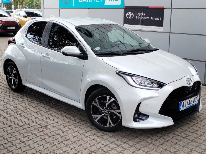 TOYOTA YARIS IV